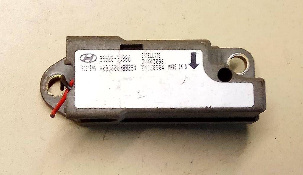 датчик удара Hyundai Sonata EF 2000, 95920-3D000 - фото №1