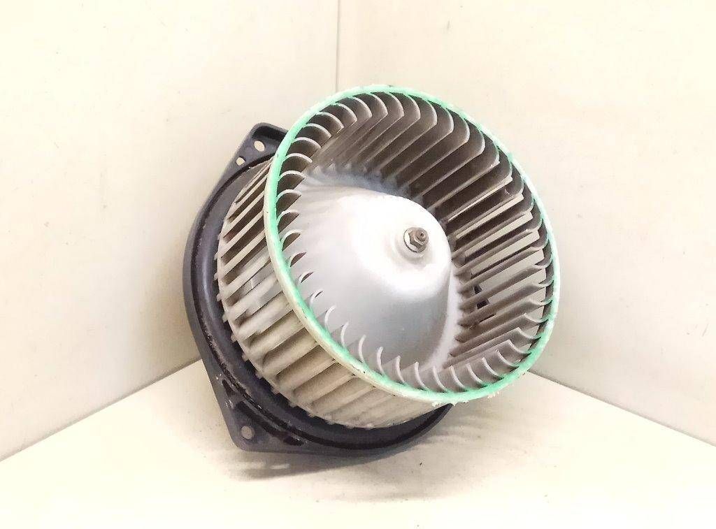 моторчик печки Nissan Sunny N14 1991, 2.0 л., CD20, дизель, МКПП, белый, седан, передний привод, 2722081N00 - фото №1