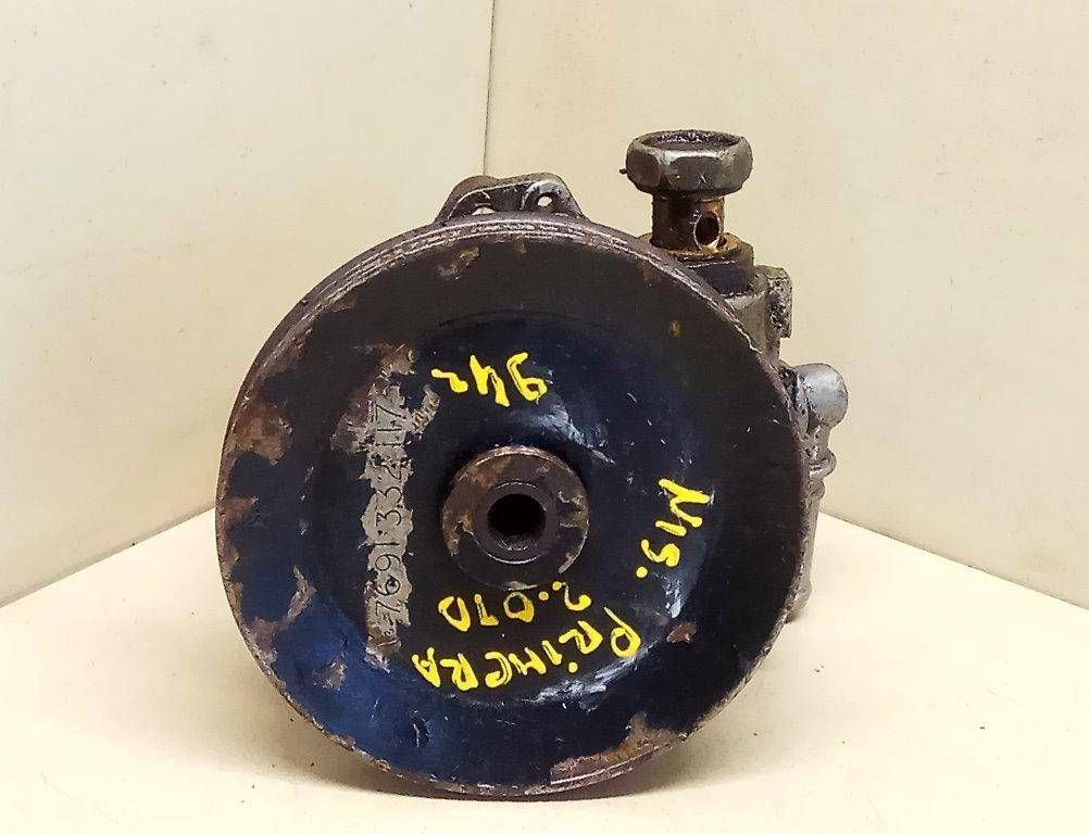 насос гидроусилителя руля Nissan Primera P10 1994, 2.0 л., TD, дизель, 7691332117 - фото №1