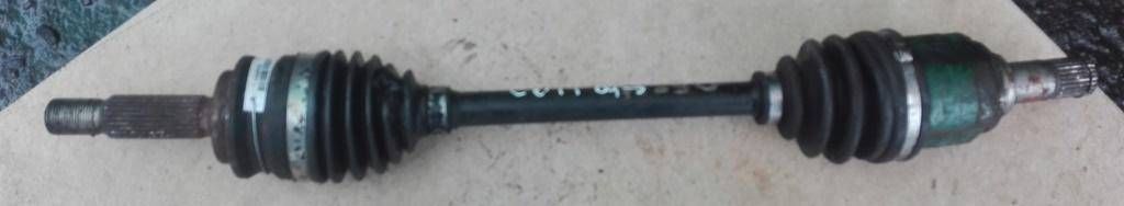 полуось передняя левая (приводной вал, ШРУС) Mitsubishi Colt 6 поколение (Z20/Z30) 2007, 1.5 л., i, бензин, MR980747, 3815A201 - фото №1