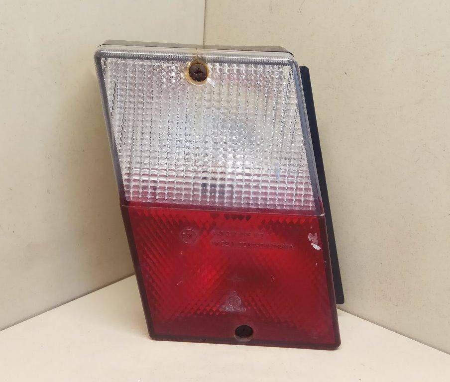 фонарь крышки багажника левый Skoda Forman 1 поколение 1993, хетчбэк 5 дв., 443312288102 - фото №1