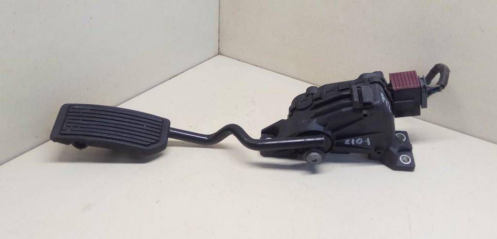 педаль Nissan Primera P12 2005, 1.8 л., i, бензин, 18002AU400 - фото №1