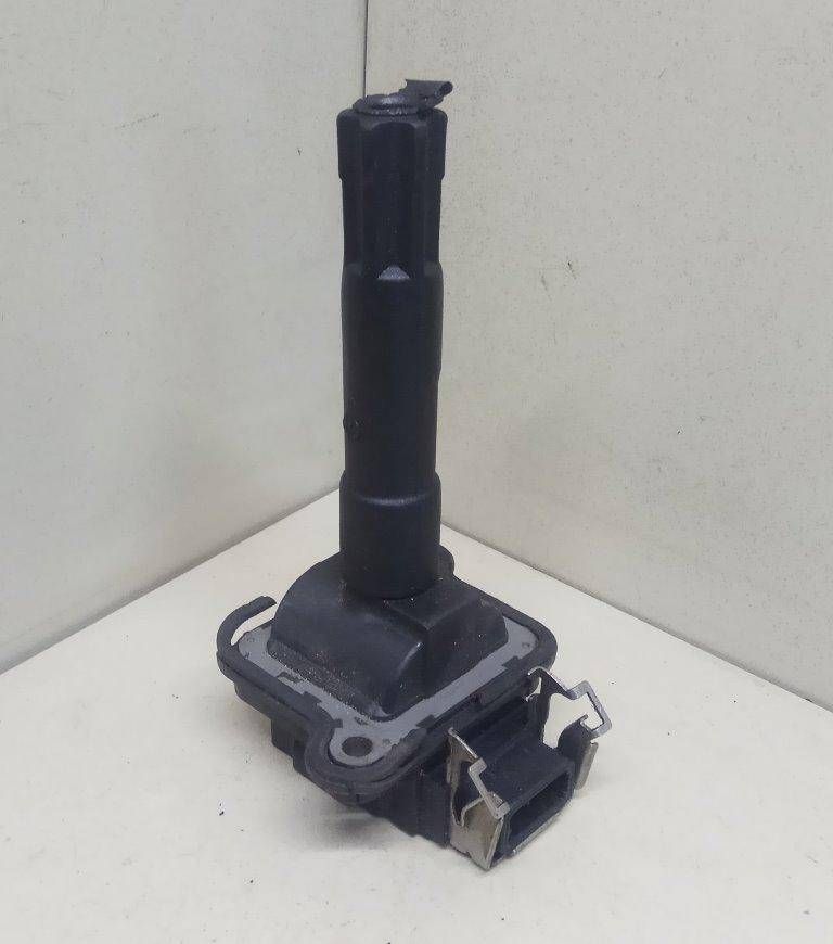 катушка зажигания Audi A4 B5 1998, 058905105, 0040100013 - фото №1