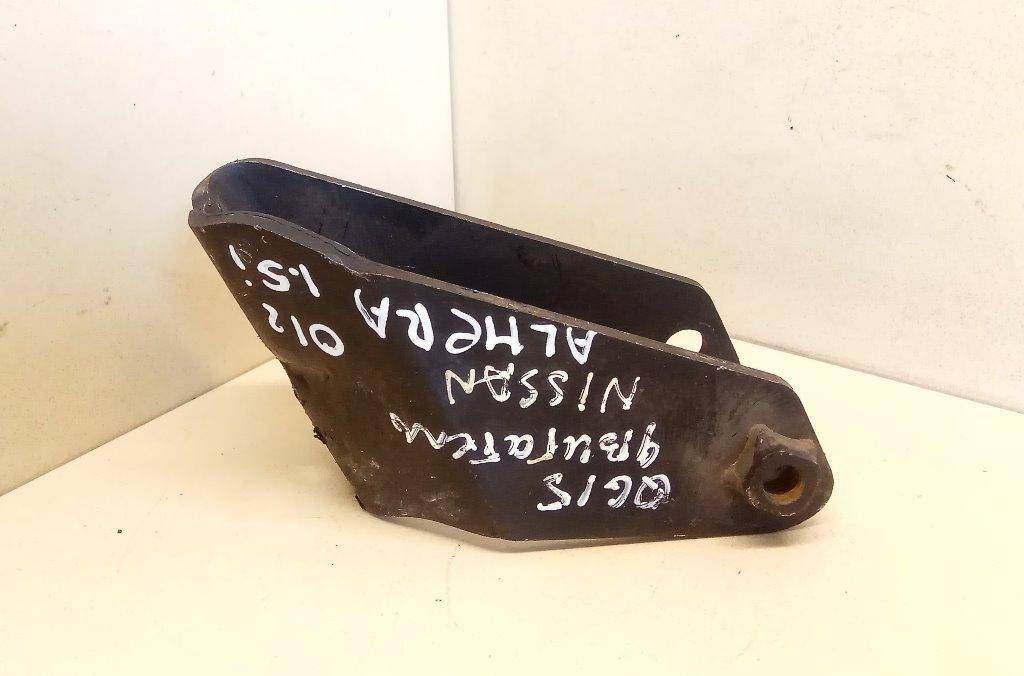 кронштейн двигателя Nissan Almera N16 2001, 1.5 л., i, бензин