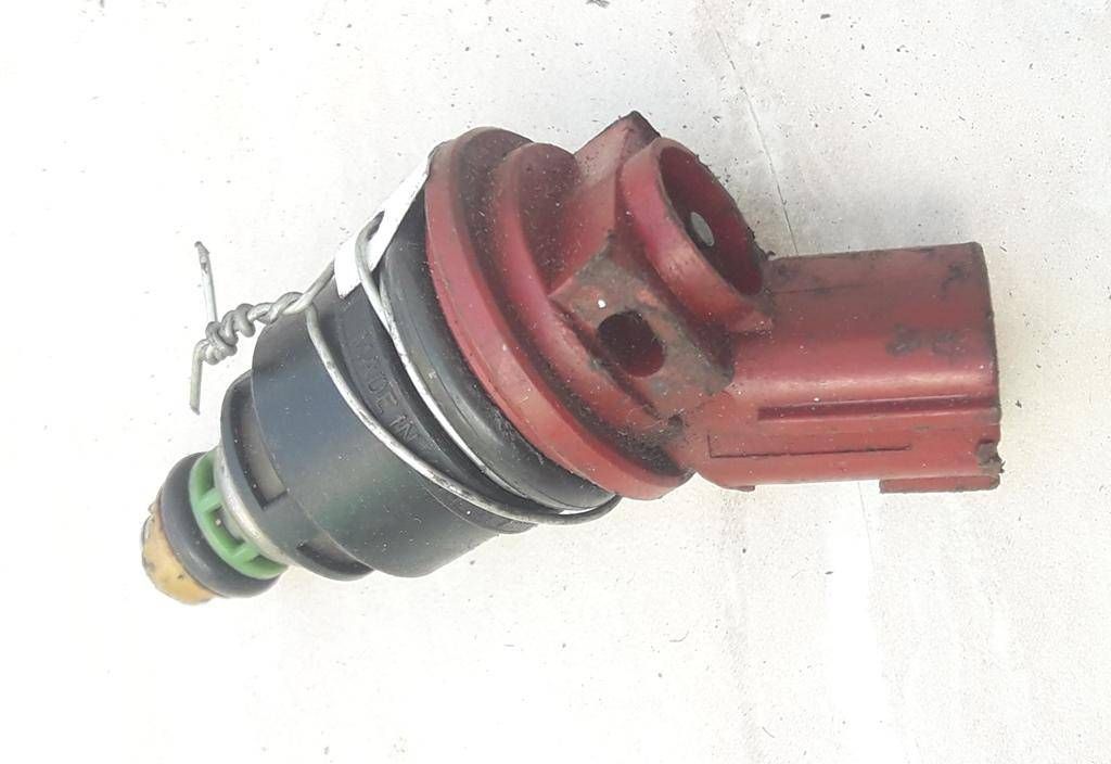 форсунка Nissan Primera P10 1996, 2.0 л., i, бензин, 0F607116 - фото №1