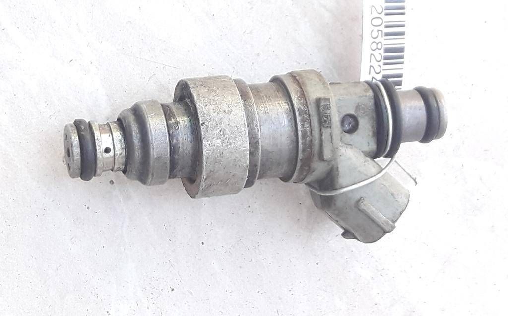 форсунка Toyota Camry 4 поколение V40 1996, 3.0 л., i, бензин, 23250-62030 - фото №1