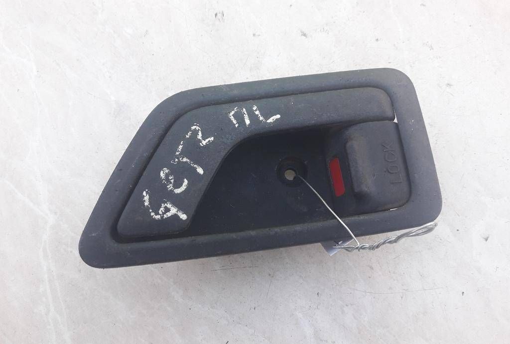 ручка внутренняя передняя левая Hyundai Getz 1 поколение 2004, 82611-TB010 - фото №1