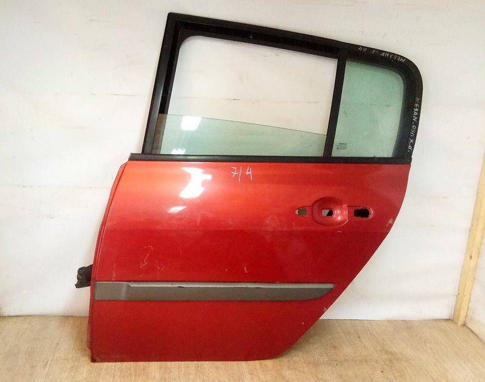 дверь задняя левая Renault Megane 2 поколение 2004, красный, хетчбэк 5 дв., 7751473732 - фото №1