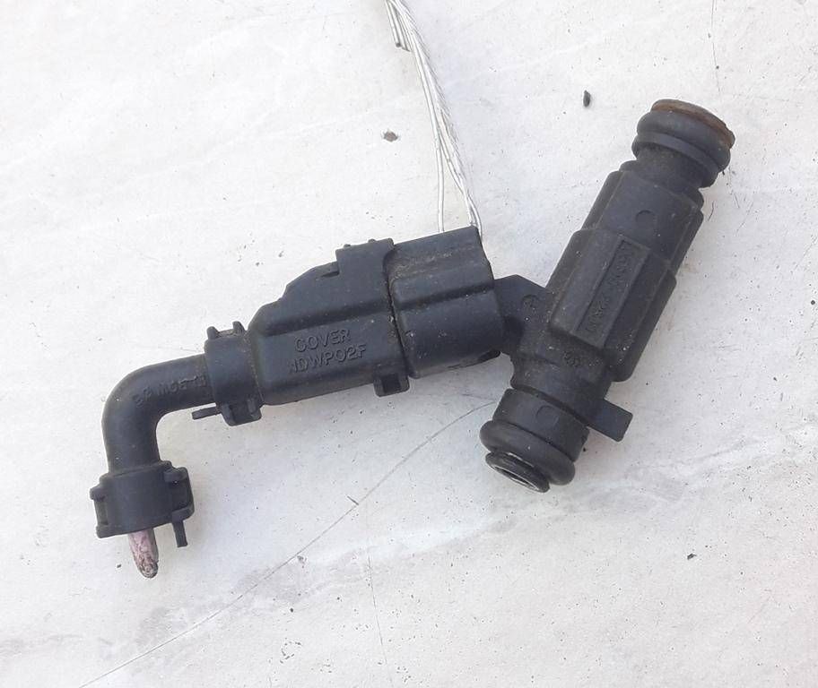 форсунка Hyundai Matrix 1 поколение 2005, 1.6 л., 9260930006 - фото №1