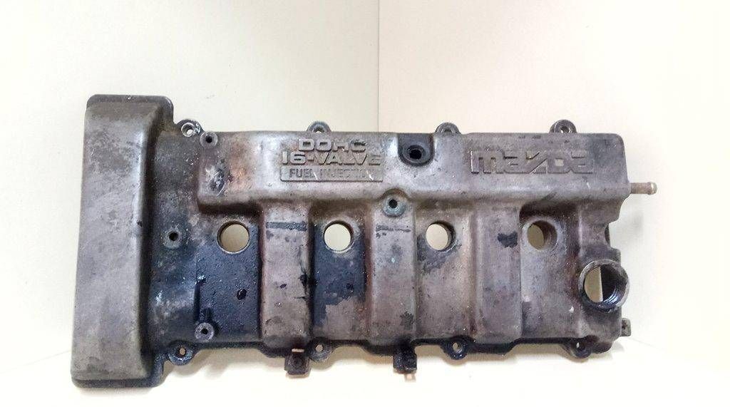 клапанная крышка Mazda 626 GE 1991, 2.0 л., i, бензин, АКПП, седан, передний привод, FS01-10-210D - фото №1