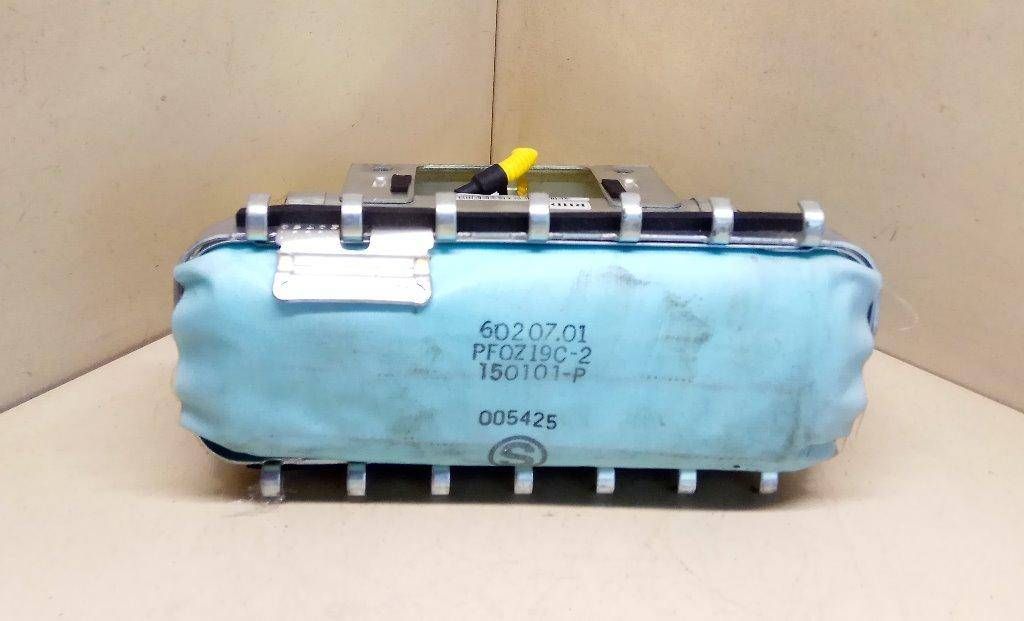 подушка безопасности Nissan Almera Tino V10 2001, PF0Z19C-2 - фото №1
