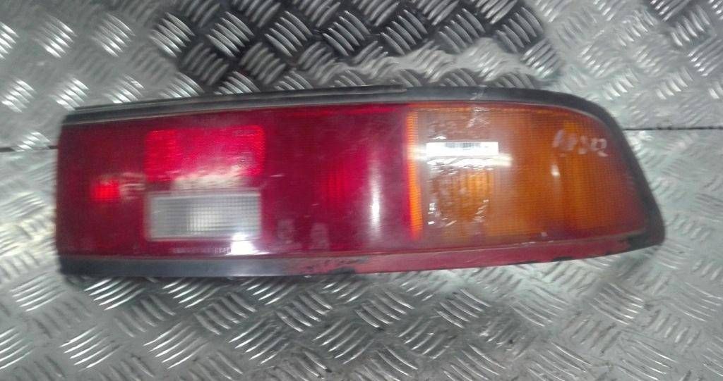 фонарь задний правый Mazda 323 4 поколение 1992, хетчбэк 5 дв. - фото №1