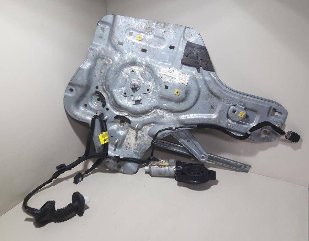 стеклоподъемник электрический задний правый Kia Cerato 1 поколение 2006, WH068P00, 834802F020 - фото №1