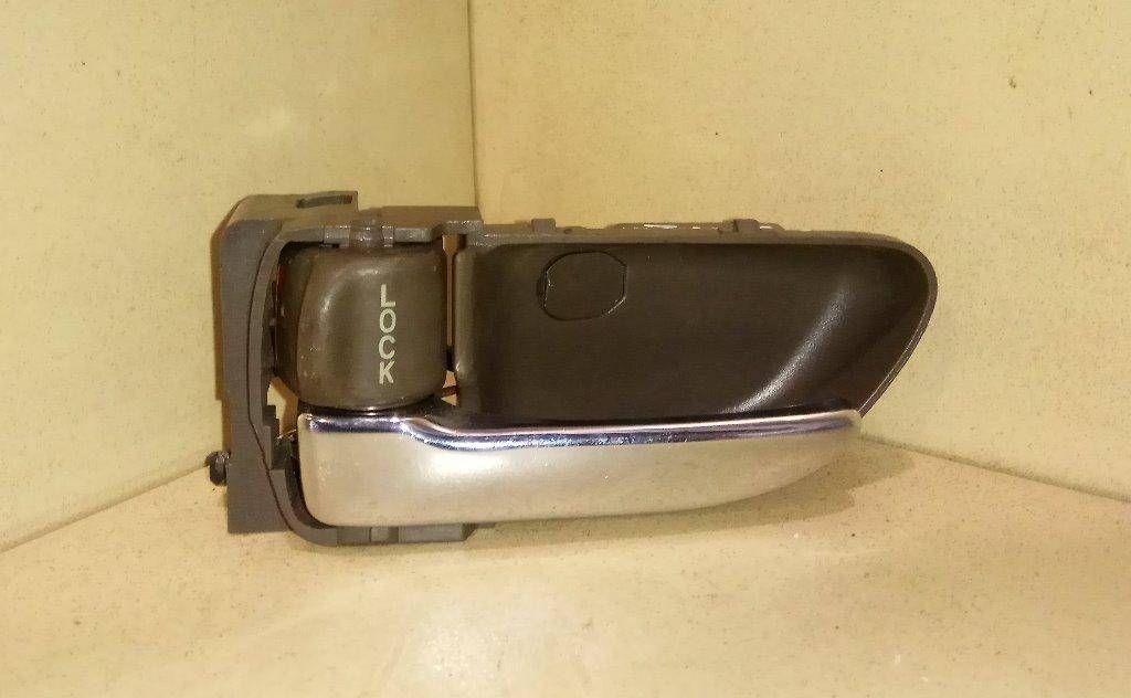 ручка внутренняя Subaru Legacy 3 поколение 2001 - фото №1