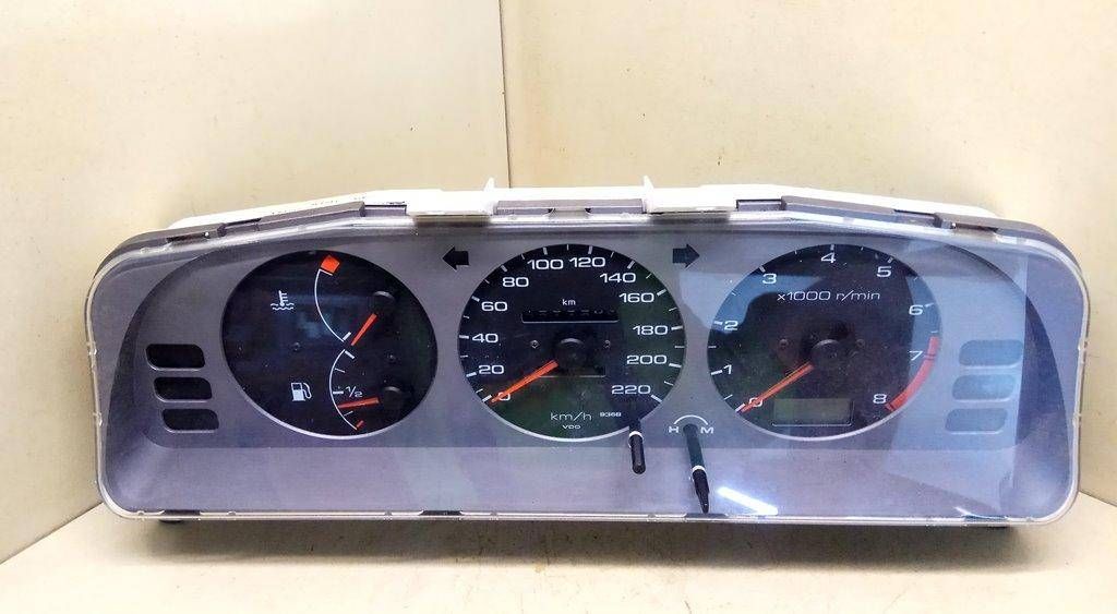 щиток приборов (приборная панель) Mitsubishi Galant 8 поколение 1999, 2.0 л., i, бензин, 248103F306 - фото №1