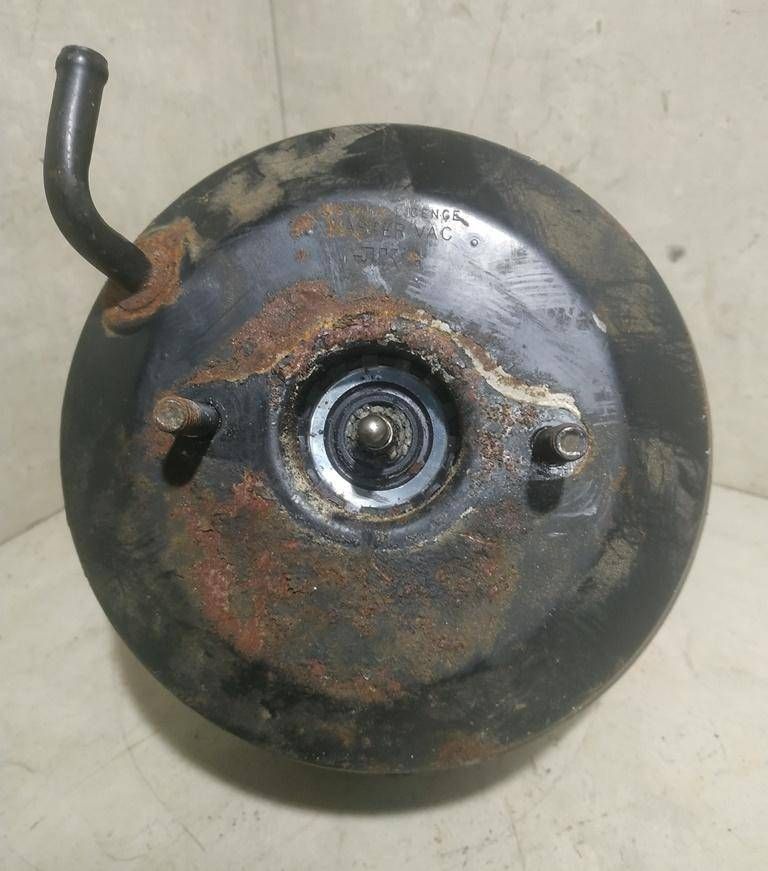 вакуумный усилитель тормозов Nissan Sunny N14 1991, 2.0 л., CD20, дизель, МКПП, белый, седан, передний привод, 70Y01, 837-01105 - фото №1