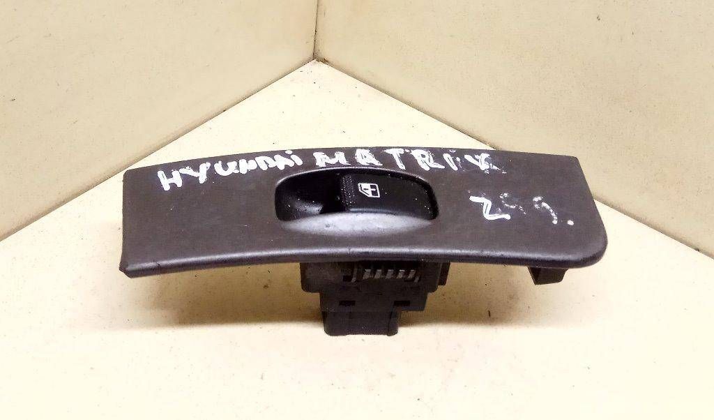 кнопка стеклоподъемника двери задней Hyundai Matrix 1 поколение 2005, 93580-17510 - фото №1