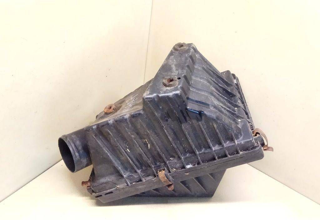 корпус воздушного фильтра Nissan Primera P11 1998, 2.0 л., i, бензин, 165282J200, 165009F600 - фото №1