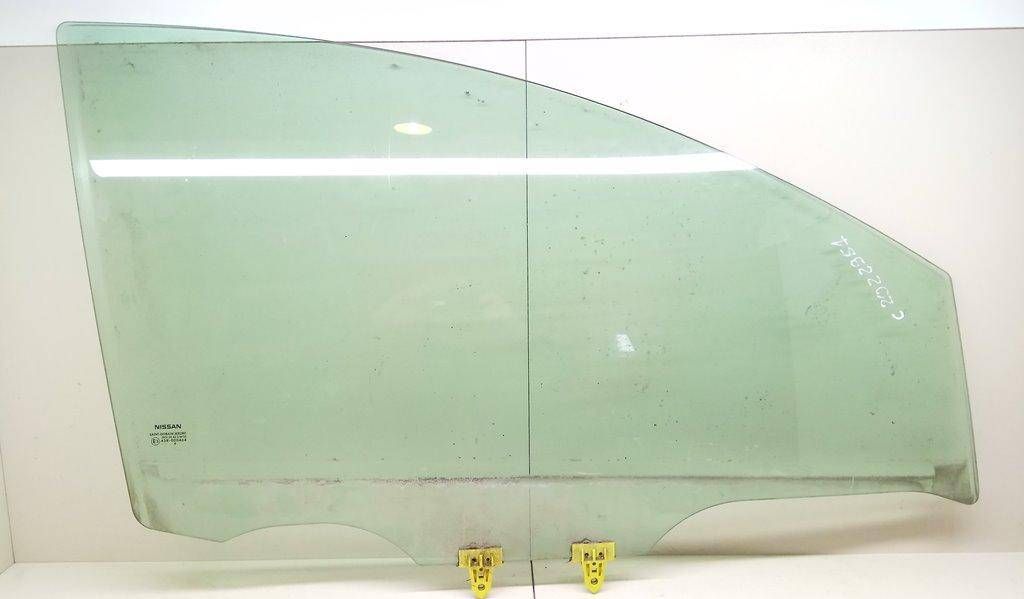 стекло двери передней правой Nissan Note E11 2008, 1.6 л., бензин, МКПП, жёлтый, хетчбэк 5 дв., 43R-000464 - фото №1