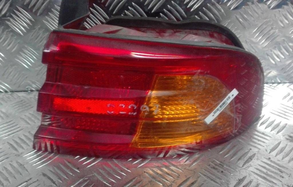 фонарь задний правый Kia Magentis 1 поколение 2002, хетчбэк 5 дв. - фото №1