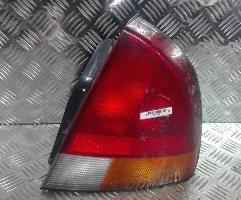 фонарь задний правый Mitsubishi Carisma 1 поколение 1998, хетчбэк 5 дв. - фото №1