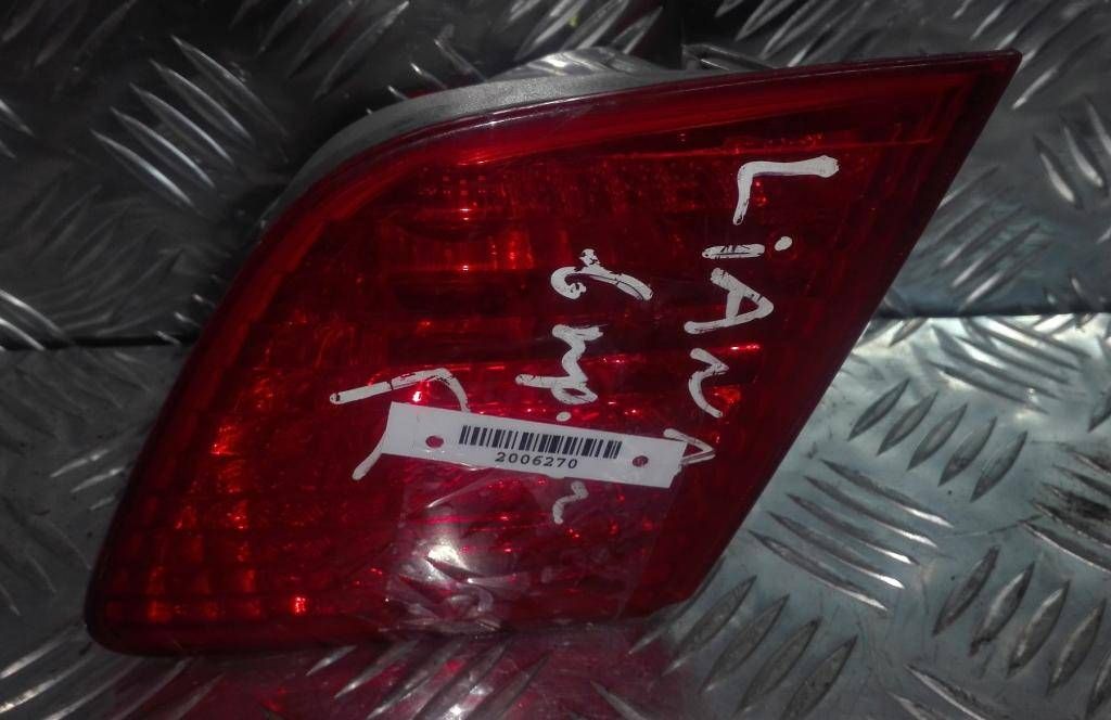 фонарь крышки багажника правый Suzuki Liana 1 поколение 2001, хетчбэк 5 дв. - фото №1