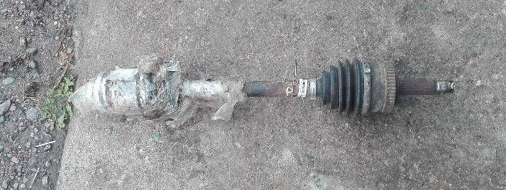 полуось передняя правая (приводной вал, ШРУС) Hyundai Tucson 1 поколение 2005, 2.0 л., i, бензин, 49500-2E810 - фото №1