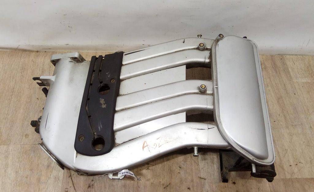 коллектор впускной Volkswagen Passat B5 1999, 2.3 л., i, бензин, 071133203D - фото №1
