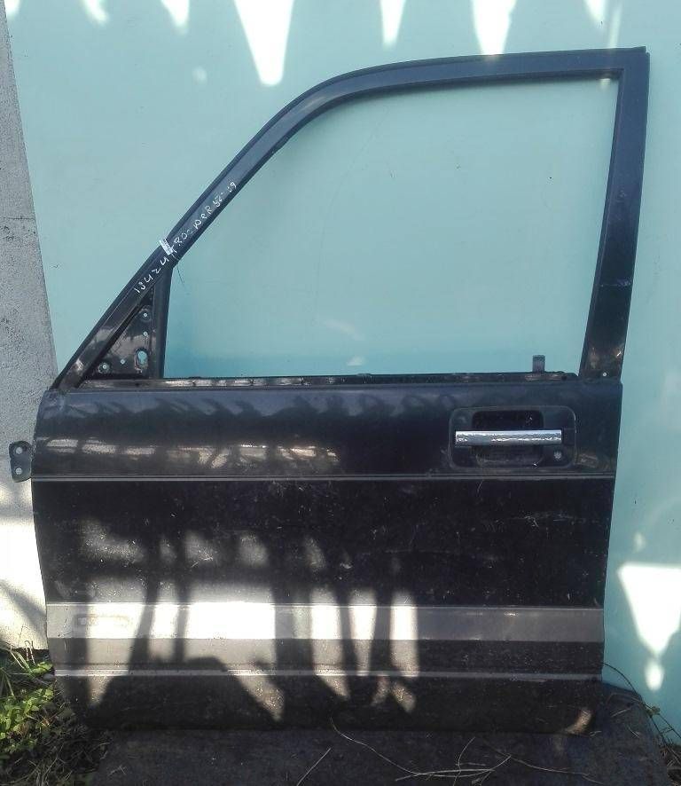 уплотнитель двери Isuzu Trooper 2 поколение 1995, чёрный