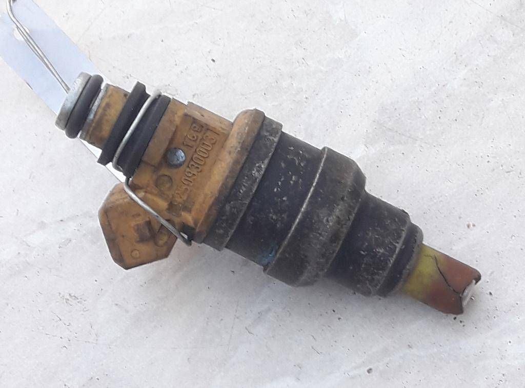 форсунка Hyundai Pony X2 1992, 1.5 л., i, бензин, 9250930003 - фото №1
