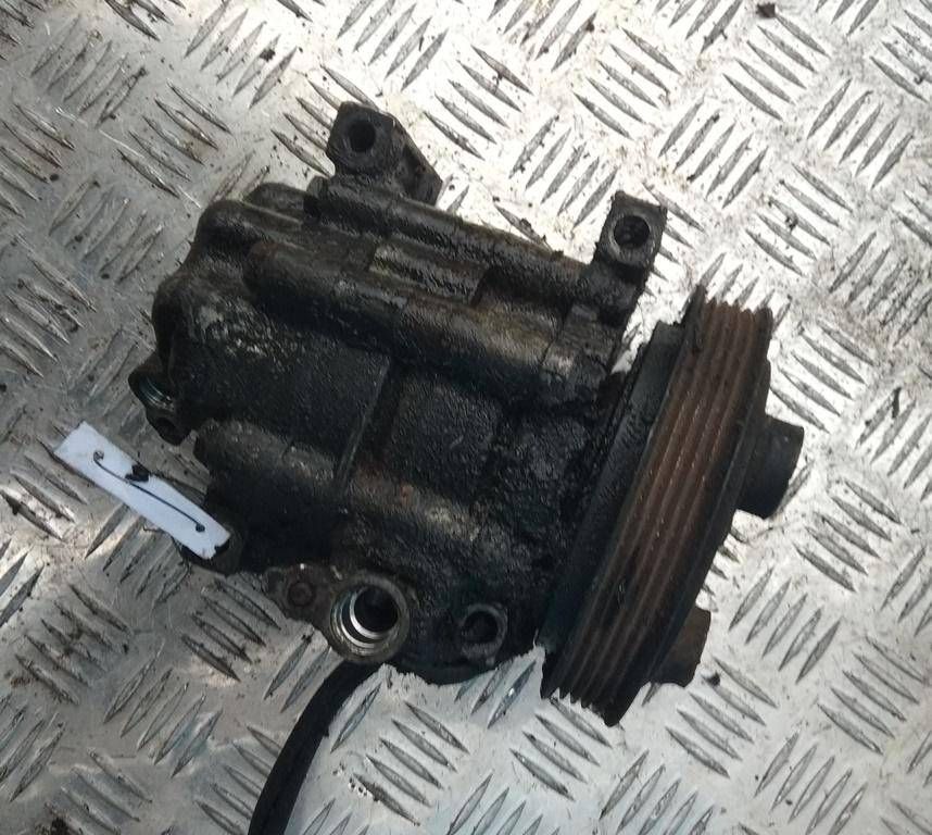 компрессор кондиционера Mazda Xedos 6 1 поколение 1995, 2.0 л., i, бензин, N13A0AA4 - фото №1