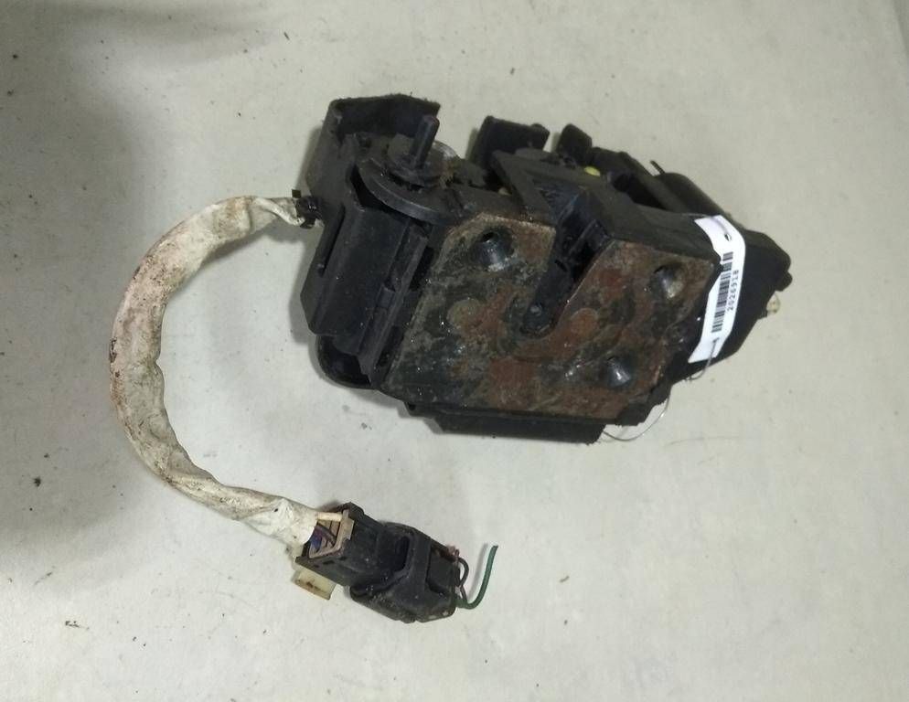 замок двери задней правой Hyundai Getz 1 поколение 2004, 1.5 л., i, бензин, хетчбэк 5 дв. - фото №1