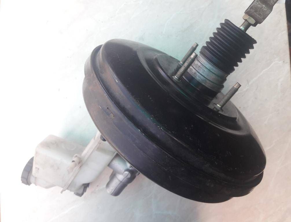 вакуумный усилитель тормозов Mazda 6 GG 2004, 2.0 л., D, дизель, C05-04001 - фото №1