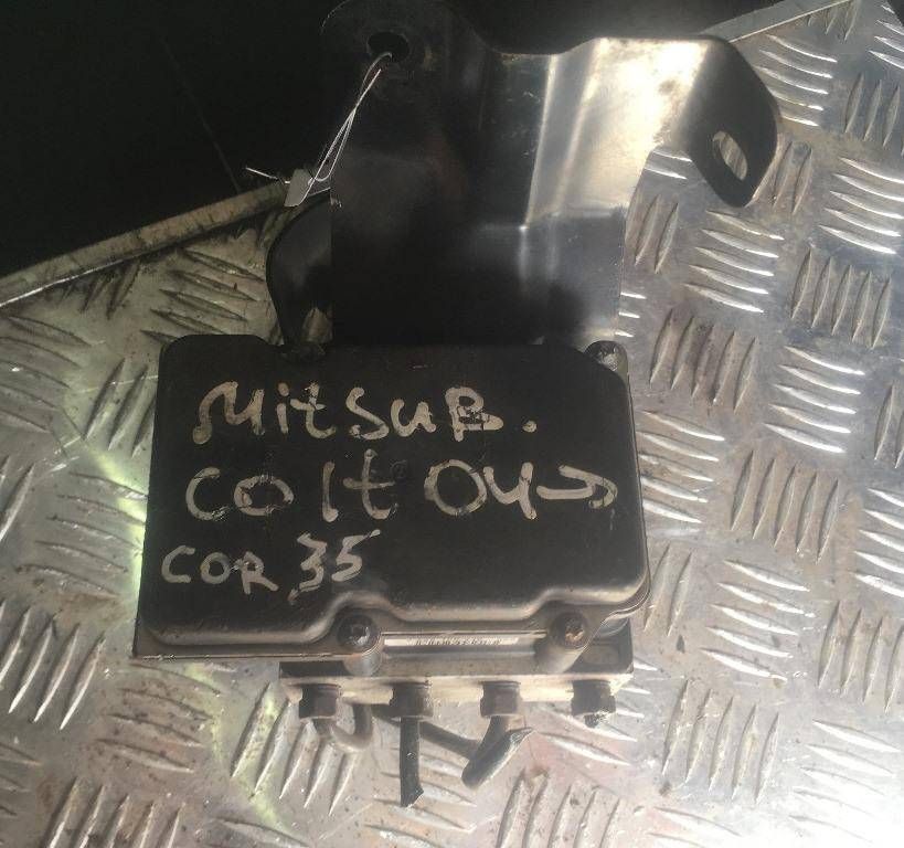 блок ABS Mitsubishi Colt 6 поколение (Z20/Z30) 2005, 1.5 л., i, бензин, 0265231393, MR977091 - фото №1