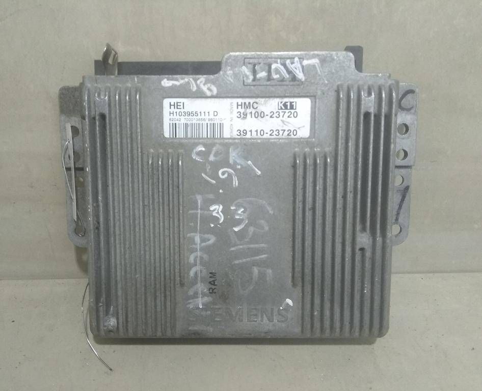 блок управления двигателем Hyundai Lantra J2 1997, 1.6 л., i, бензин, 39100-23720 - фото №1