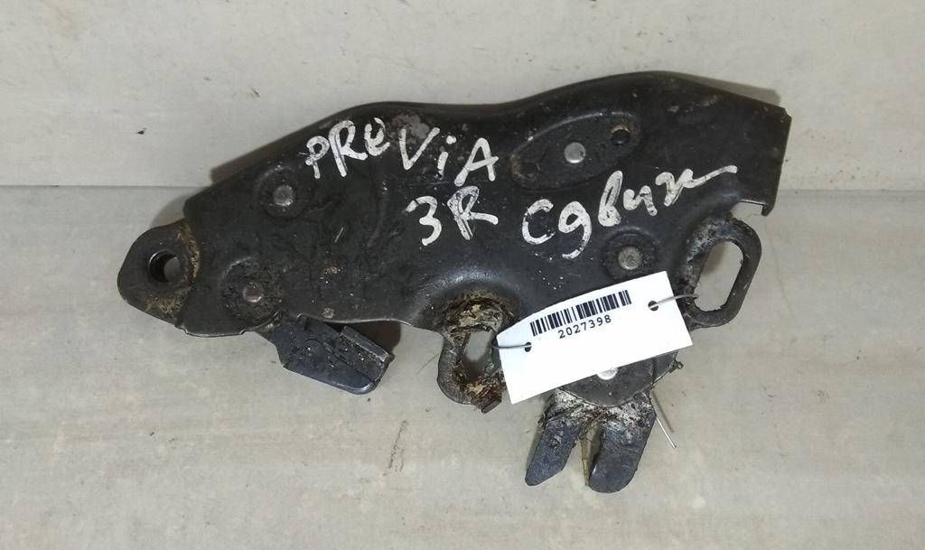 замок двери задней правой Toyota Previa 2 поколение XR30 2002, 2.4 л., i, бензин, минивэн - фото №1