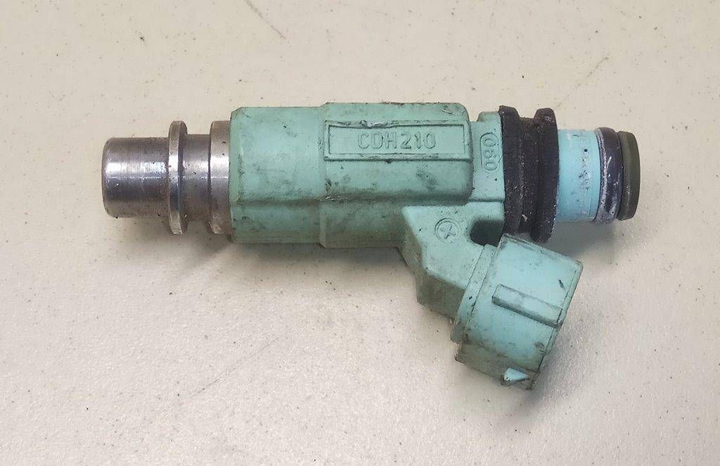форсунка Mitsubishi Carisma 1 поколение 1996, 1.6 л., i, бензин, 0280155723, CDH210 - фото №1