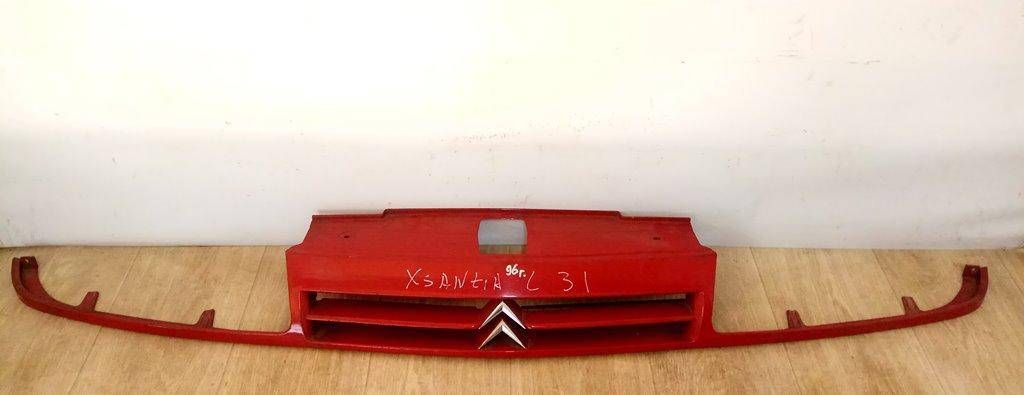решетка радиатора Citroen Xantia 1 поколение 1996, красный, 9618919977, 96189199 - фото №1