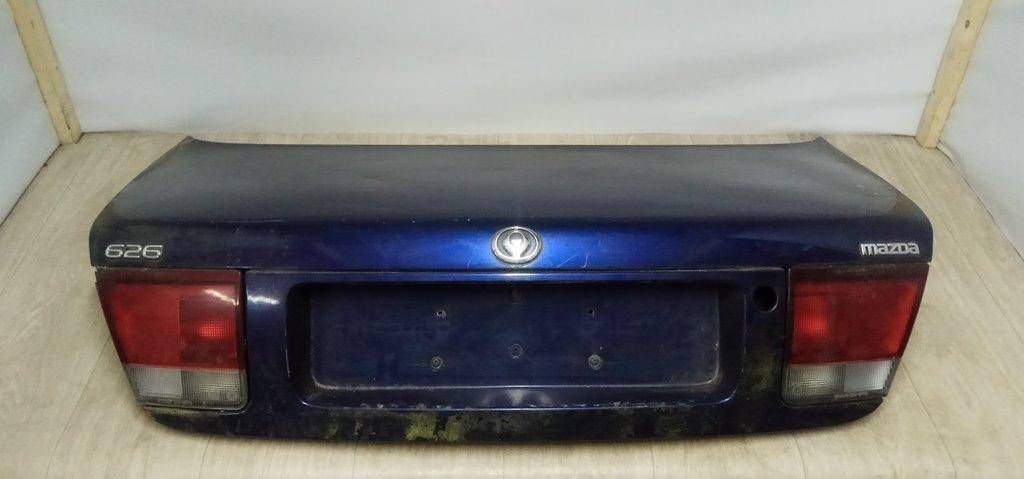 крышка багажника (дверь 3-5) Mazda 626 GE 1991, 2.0 л., i, бензин, АКПП, седан, передний привод, GB8A52610B - фото №1