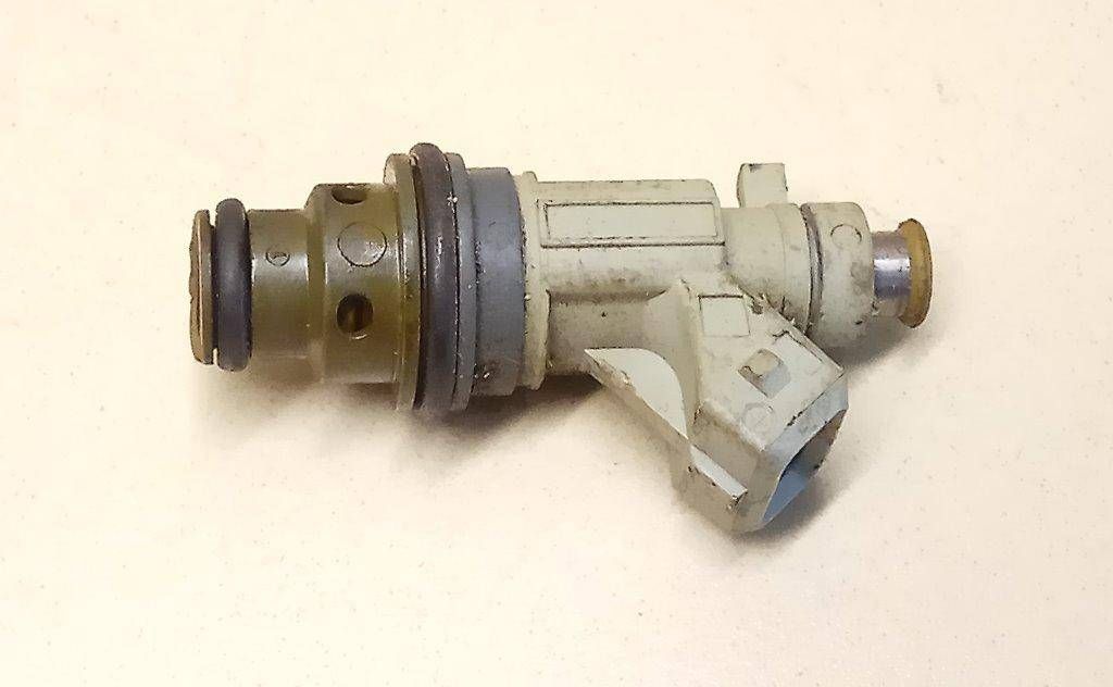 форсунка Opel Astra G 1998, 1.2 л., i, X 12 XE, бензин, 5МКПП, красный, хетчбэк 3 дв., передний привод, 280155793 - фото №1