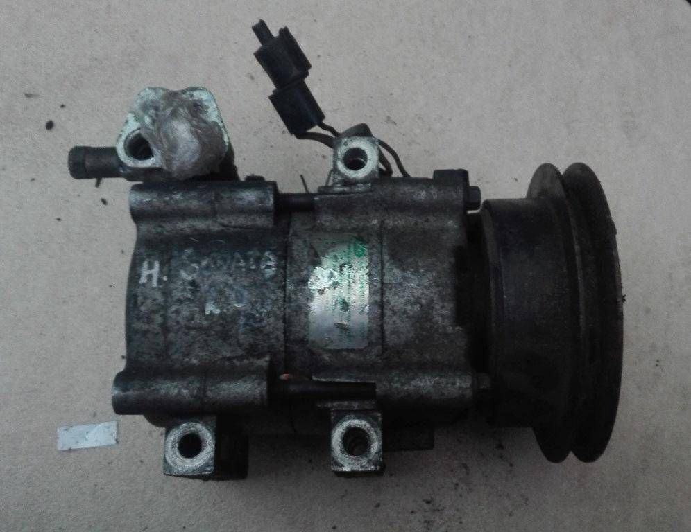 компрессор кондиционера Hyundai Sonata Y3 1995, 3.0 л., i, бензин, 9770134071 - фото №1