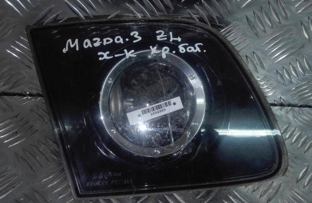 фонарь крышки багажника левый Mazda 3 BK 2004, хетчбэк 5 дв. - фото №1