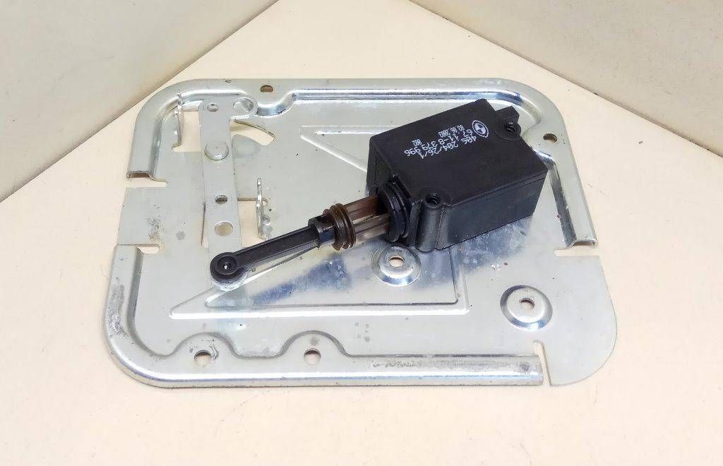 активатор замка крышки топливного бака BMW X5 E53 2003, МКПП, внедорожник 5 дв., 67.11-8379996 - фото №1