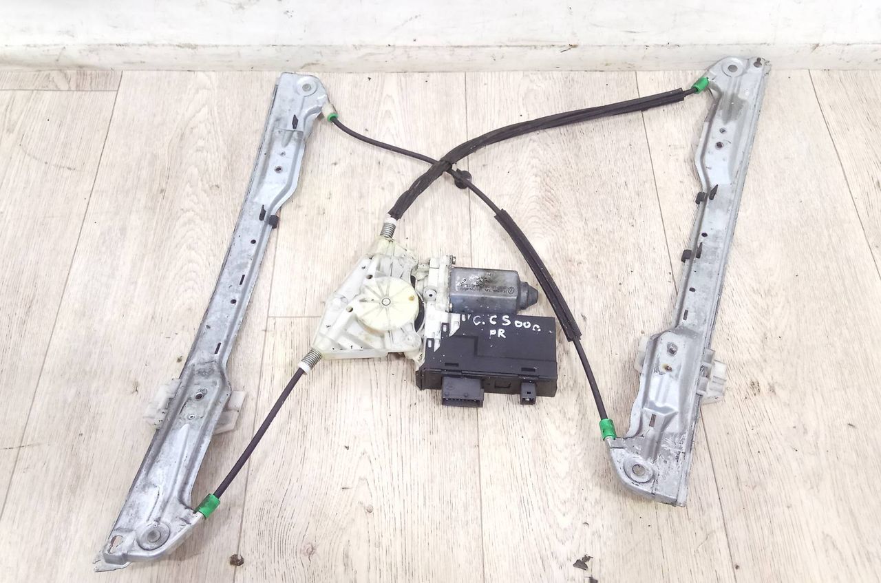 стеклоподъемник электрический передний правый Citroen C5 1 поколение 2000, 101387-101, 9222P5, 9222J7 - фото №1