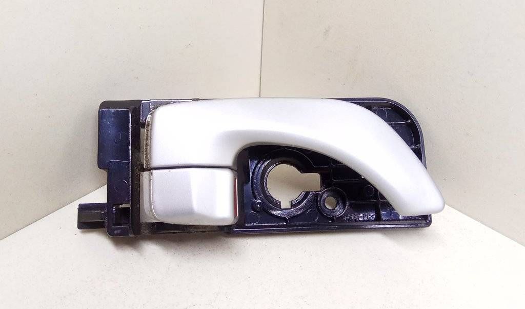ручка внутренняя задняя правая Hyundai Sonata 5 поколение 2007, 2.0 л., D4EA, дизель, МКПП, баклажан, седан, передний привод, 836203K020XZ - фото №1