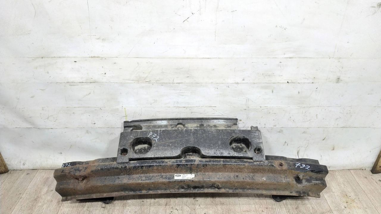 усилитель бампера заднего Ford Mondeo 3 поколение 2003, 2.0 л., TDCi, дизель, 5МКПП, серебристый, хетчбэк 5 дв., передний привод, 1S71-17912-AR - фото №1