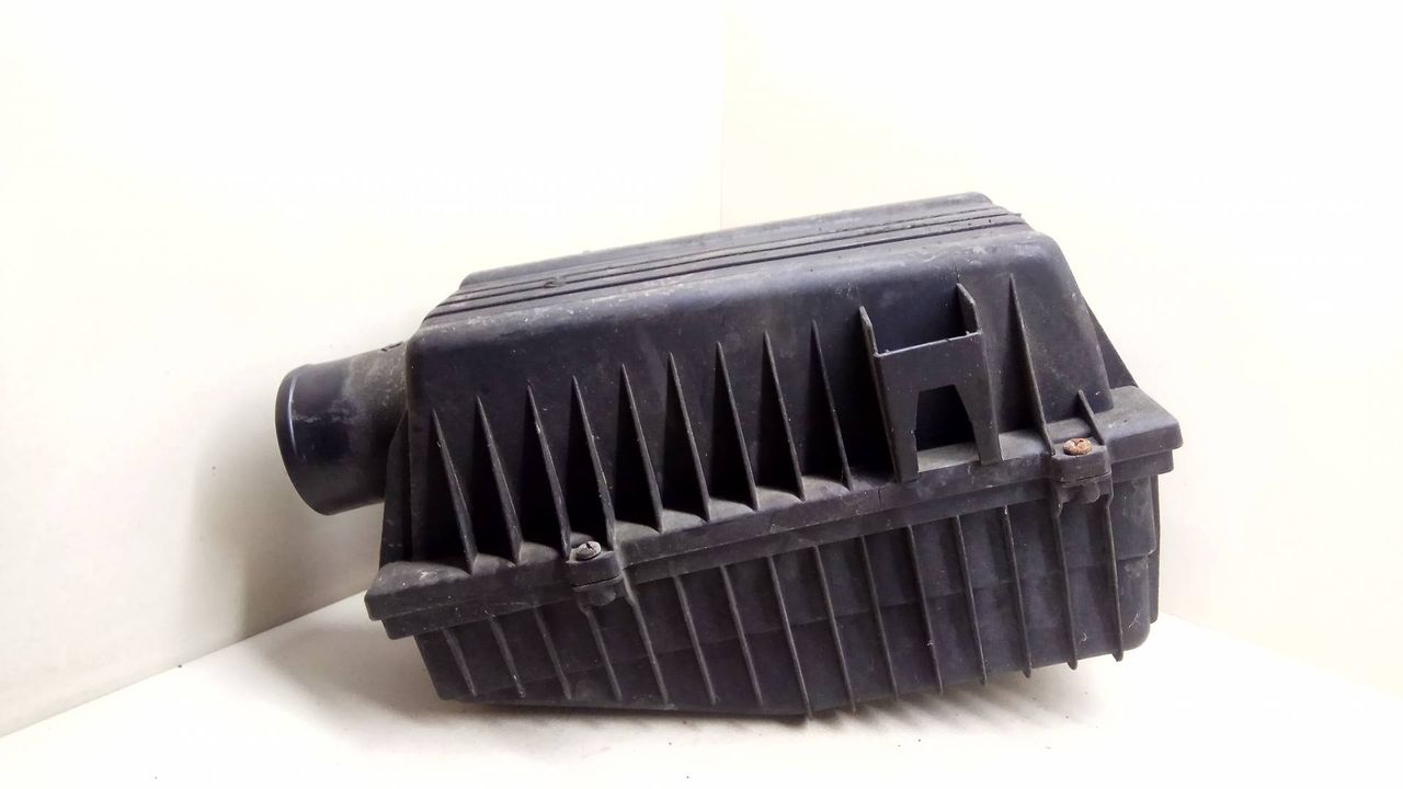 корпус воздушного фильтра Peugeot 406 1 поколение 1996, 2.1 л., TD, P8C (XUD11BTE), дизель, 5МКПП, зелёный, седан, передний привод, 9632144780, 2711157 - фото №1