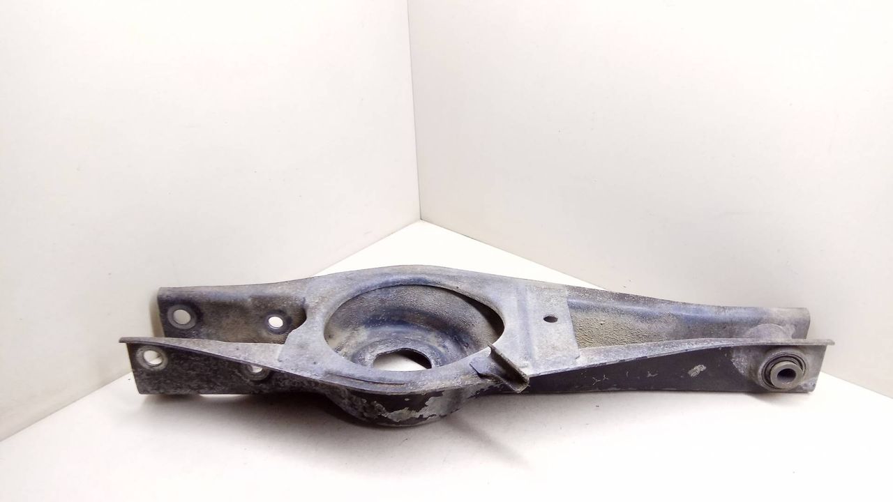 рычаг задний нижний Peugeot 406 1 поколение 1996, 2.1 л., TD, P8C (XUD11BTE), дизель, 5МКПП, зелёный, седан, передний привод, 5175F1 - фото №1
