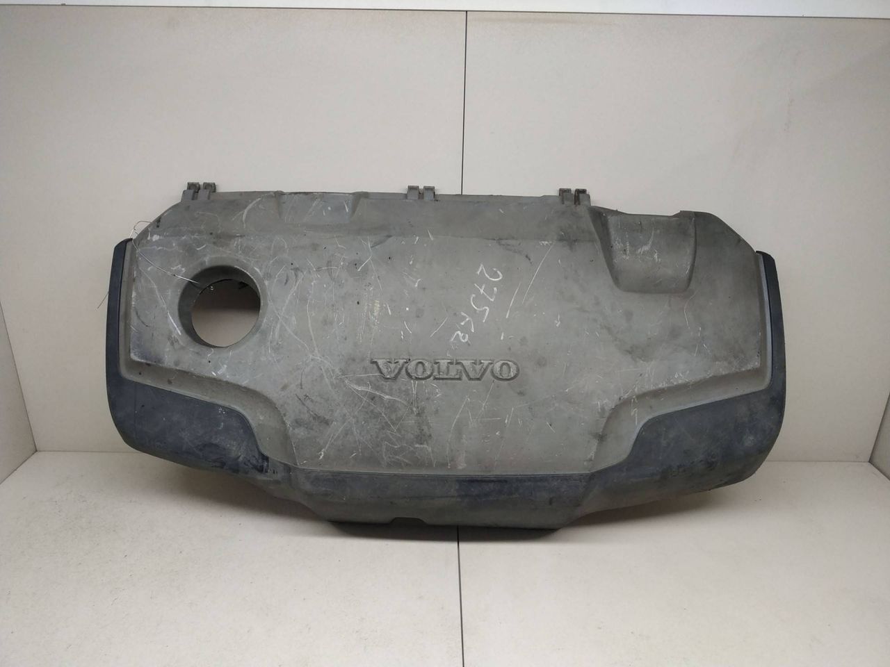 декоративная крышка двигателя Volvo XC90 1 поколение 2005, 2.4 л., дизель, 30757535 - фото №1