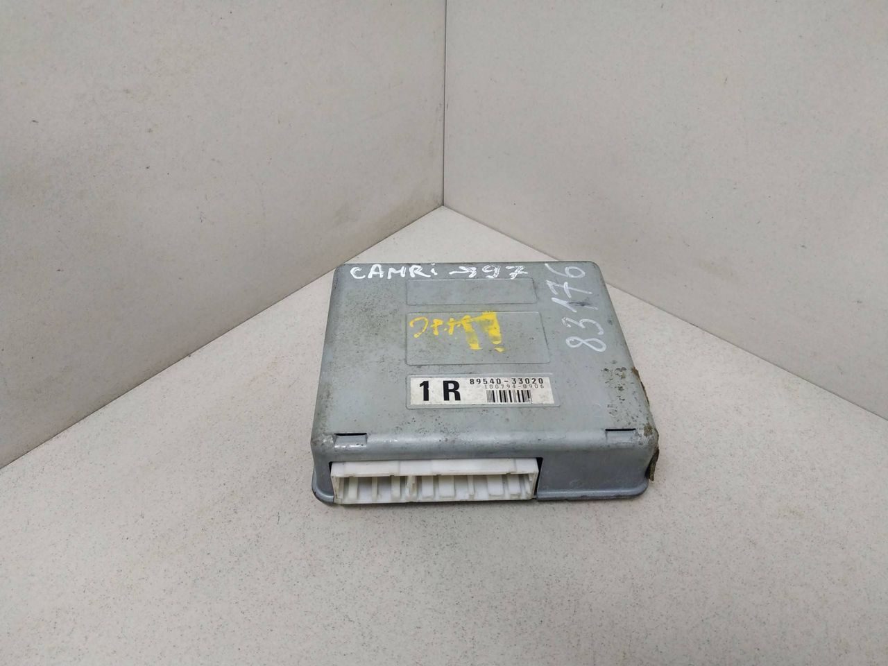 Блок управления ABS/ESP Toyota Camry 4 поколение V40 1995, 3.0 л., бензин, DENSO, 1R, 89540-33020, 100794-0906, 89541-33010, 079400-0874 - фото №1
